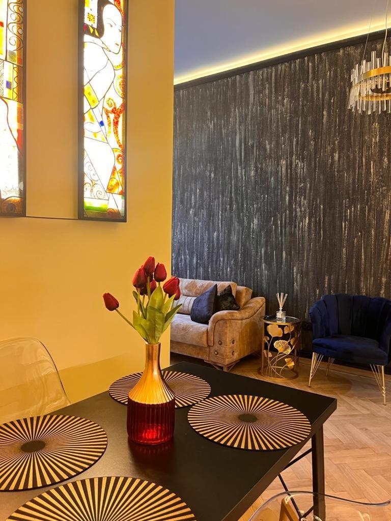 Urban Central Apartments 브라쇼브 외부 사진